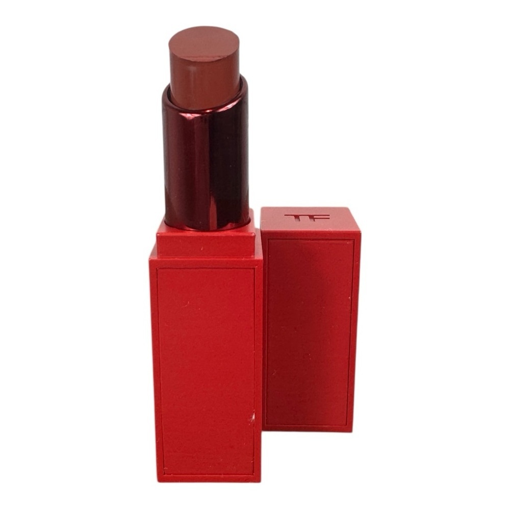 Tom Ford Satin Matte Lipstick in Fete a rich, warm brown-red - Picture 4 of 9